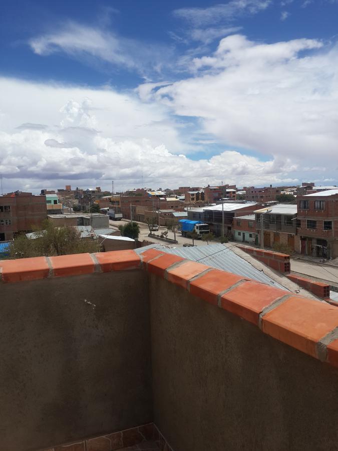 Hotel Aguilar Uyuni Bagian luar foto