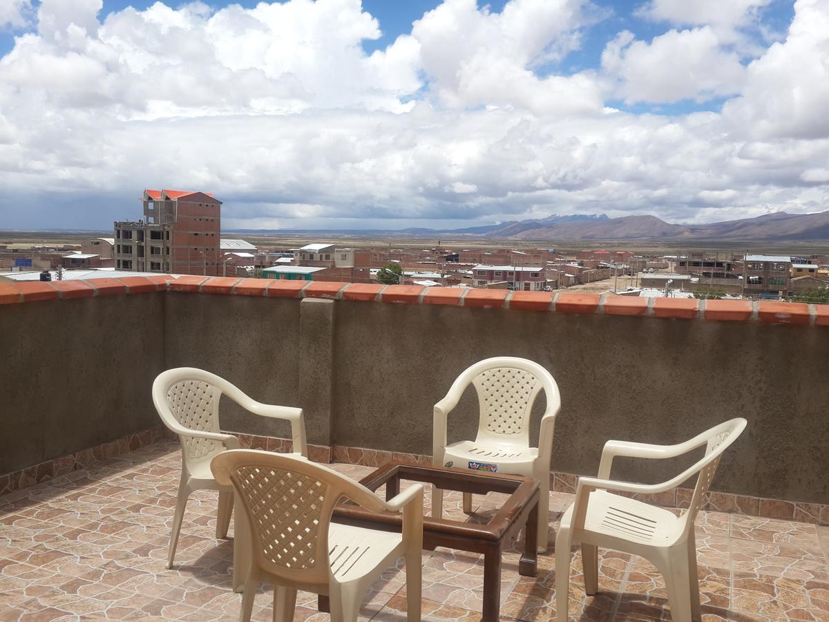 Hotel Aguilar Uyuni Bagian luar foto