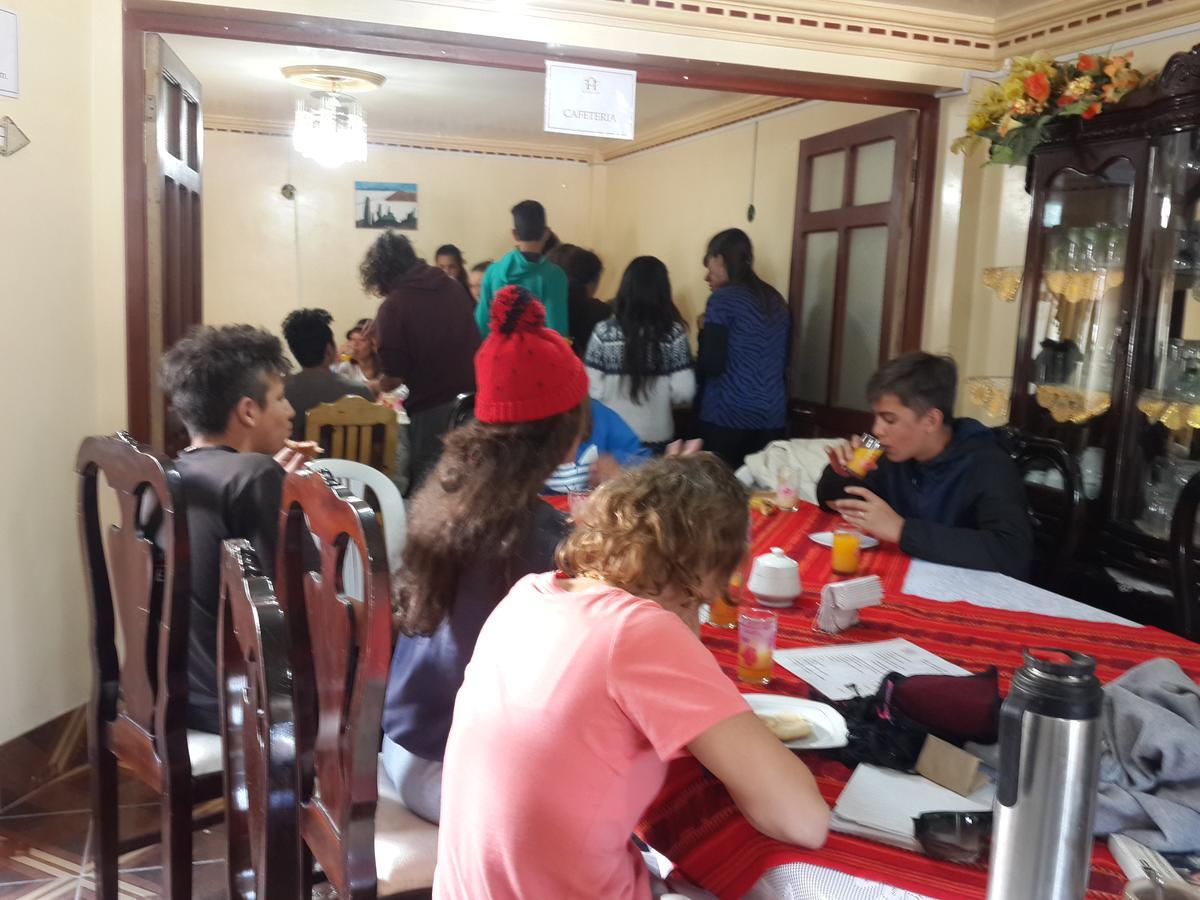 Hotel Aguilar Uyuni Bagian luar foto